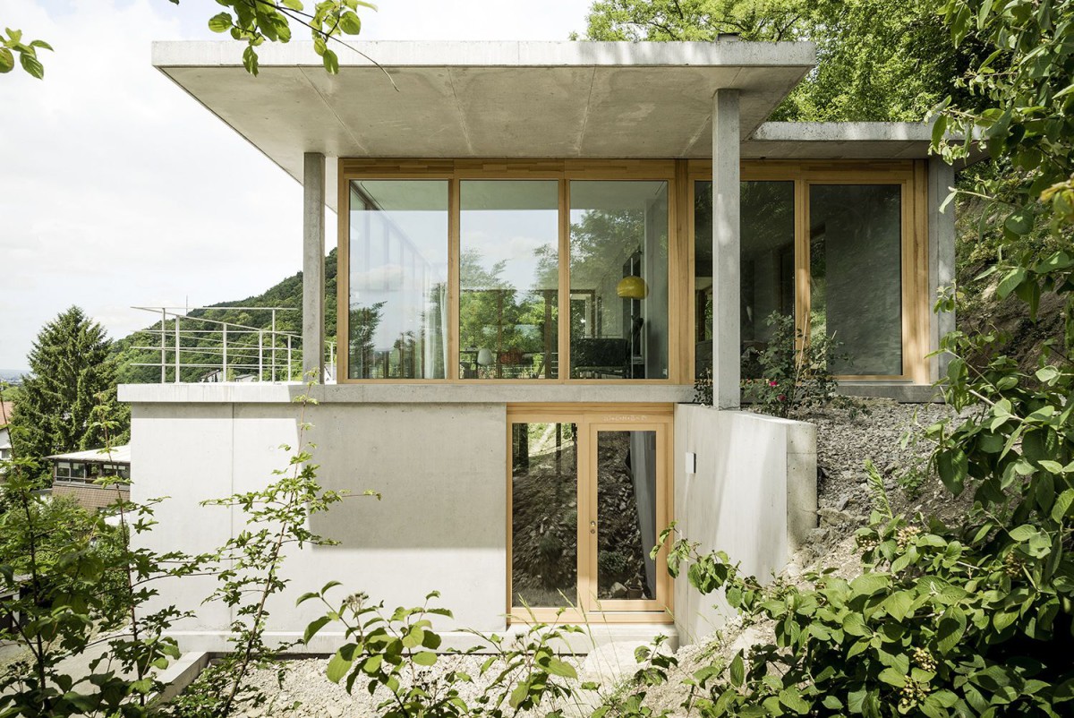 Gian Salis . House on a Hillside . Wyhlen (2) – a f a s i a