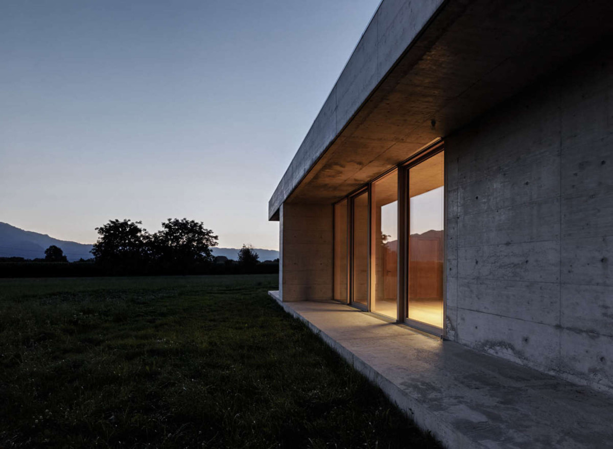 Marte.Marte Architects . Griss Equine Veterinary clinic . Rankweil (10 ...