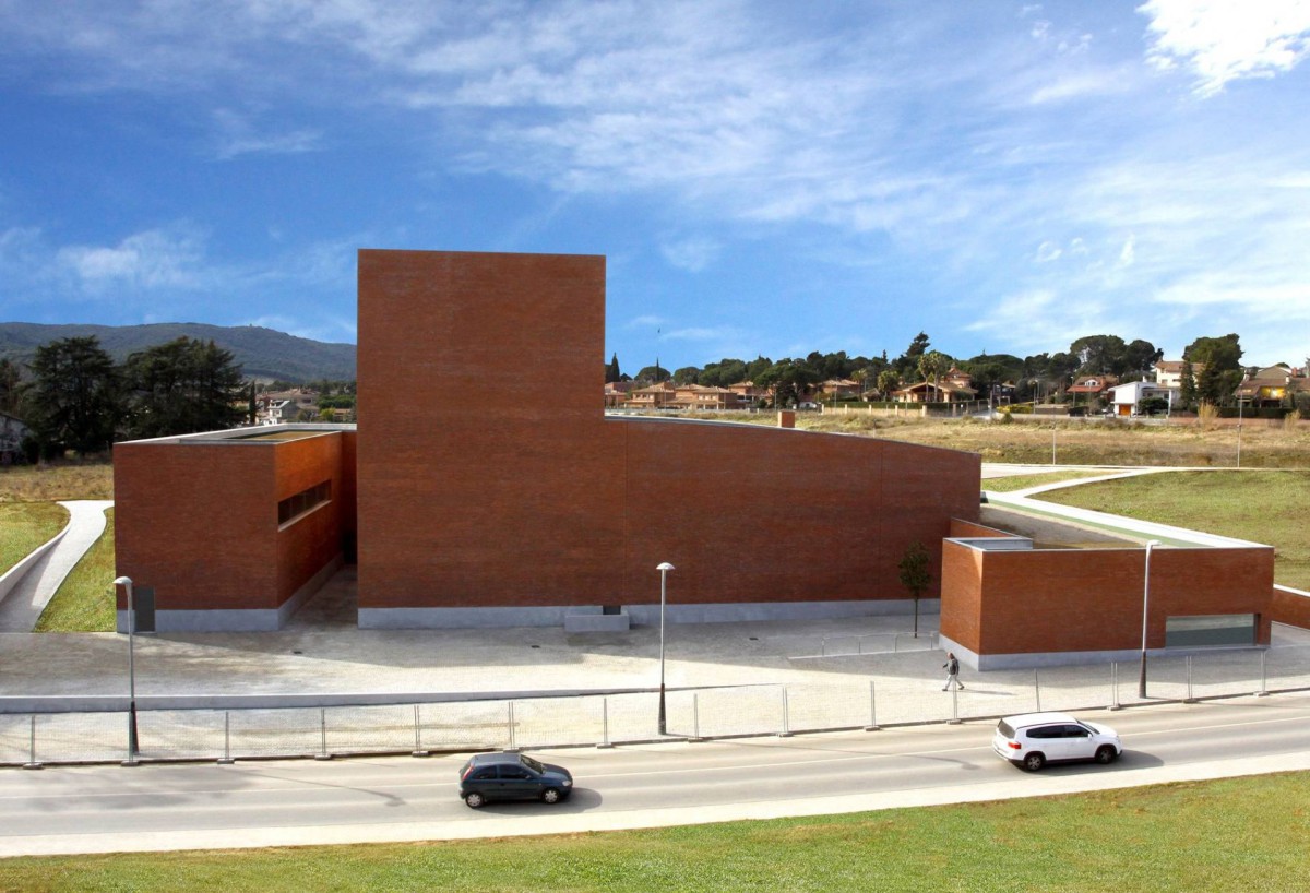 Álvaro Siza . Public Auditorium . Llinars del Vallès (1)