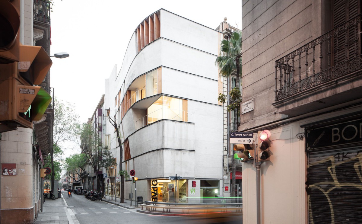 Josep Llinás . biblioteca Vila de Gràcia . Barcelona (1)