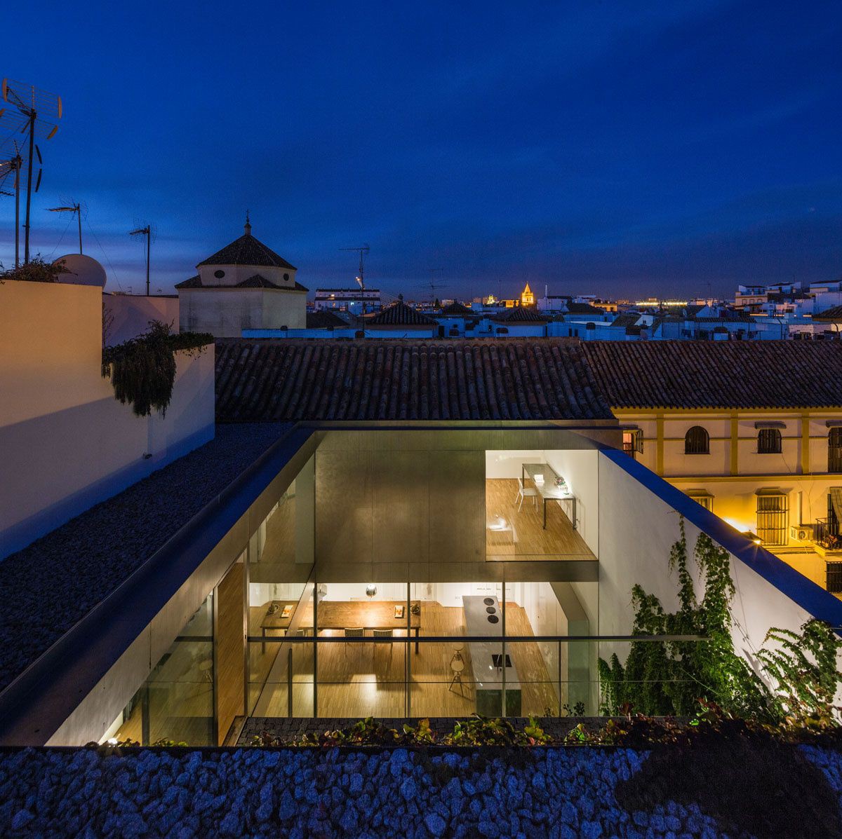 Schönegger & González . Extensión administrativa . Seville (1)