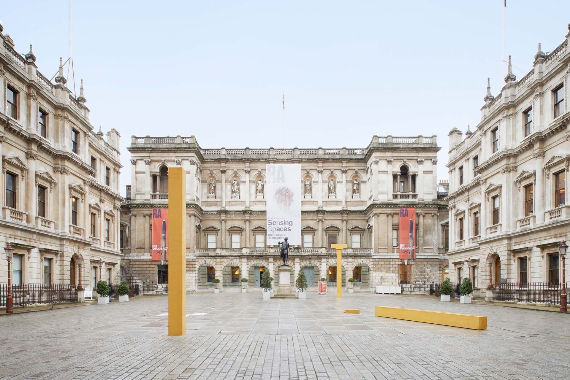 Royal academy of arts. Королевская Академия художеств. Королевская Академия в Лондоне. Академия художеств в Лондоне. Королевская Академия художеств (Royal Academy of Arts).