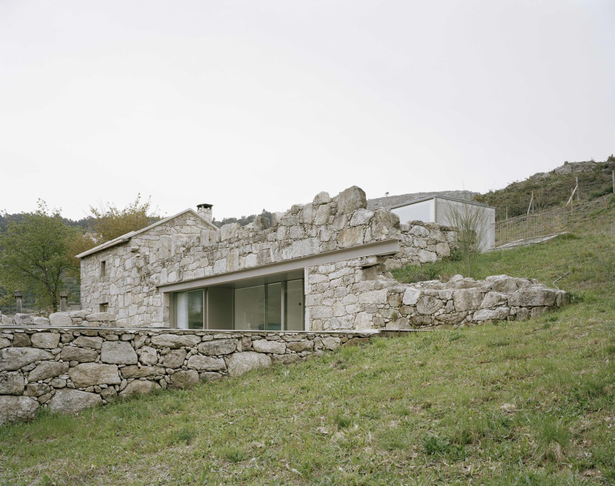 brandao costa  . family house . Melgaço (1)