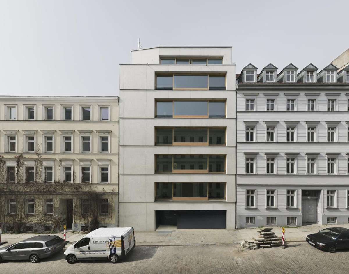 Zanderroth . CHRISTINENSTRASSE RESIDENTIAL BUILDING . BERLIN (1)