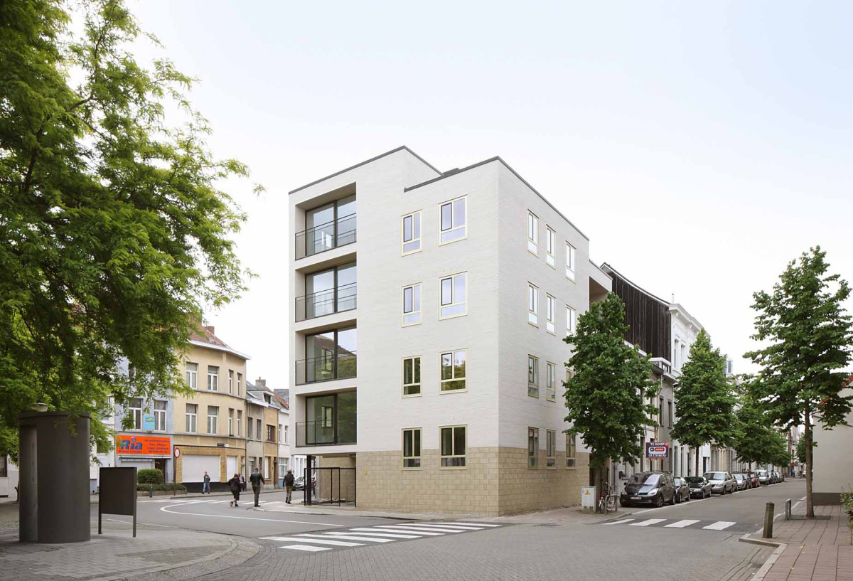 Dierendonckblancke . Apartment building   at Dambruggestraat . Antwerp  (1)