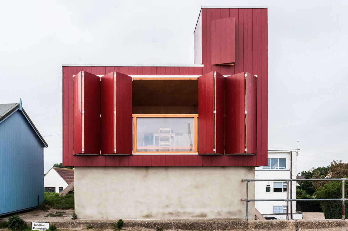 Jonathan Hendry . Beach Hut . Sandilands (1)