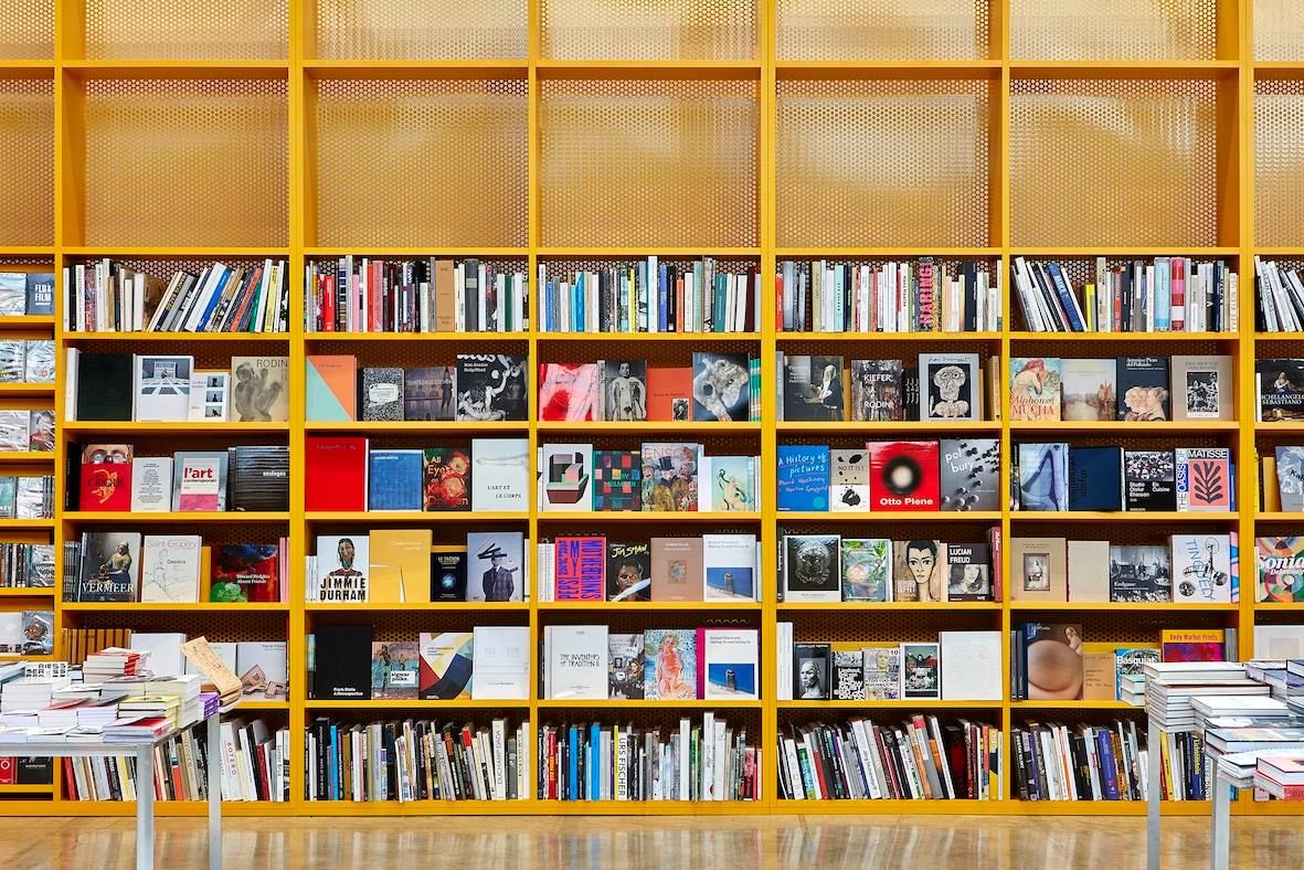 OFFICE . Palais de Tokyo book shop . Paris (3) | a f a s i a