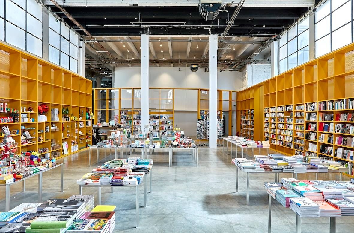 office-palais-de-tokyo-book-shop-paris-4-a-f-a-s-i-a