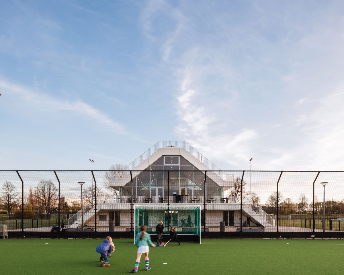 NL Architects . Club House Varkenoord . Rotterdam  (1)