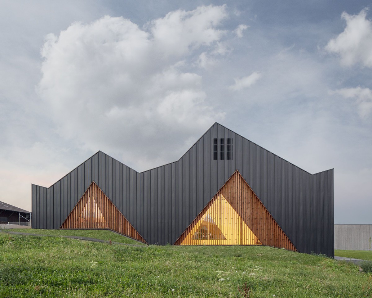 Localarchitecture . POLYVALENT HALL. LE VAUD (1)