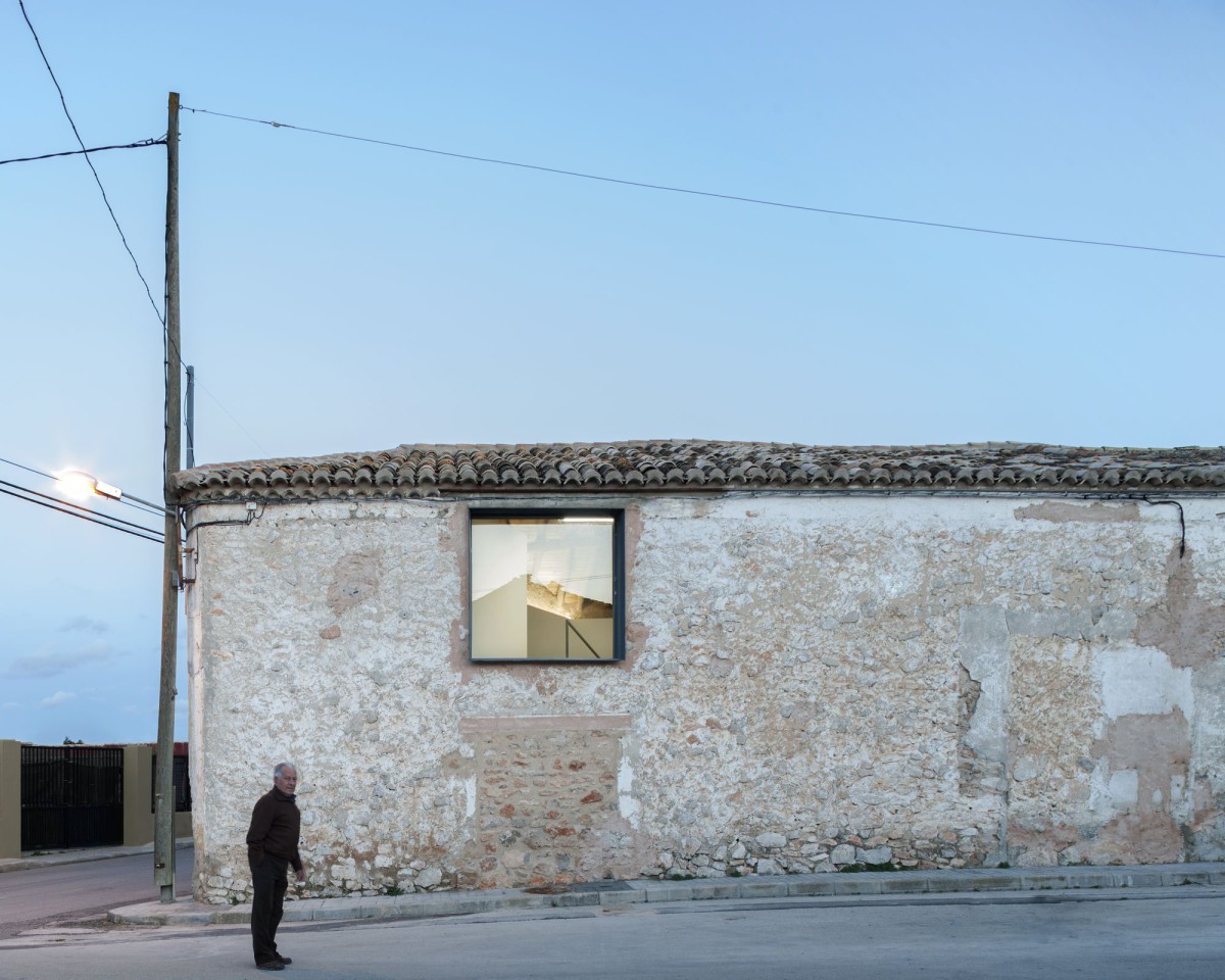 CRUX ARQUITECTOS . BODEGA DUSSART PEDRÓN . Los Pedrones (1)