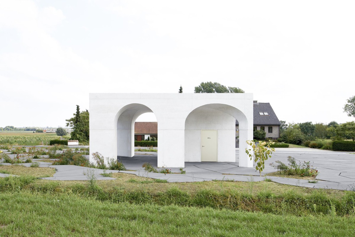 Gijs Van Vaerenbergh  . Six Vaults Pavilion . Hooglede (1)