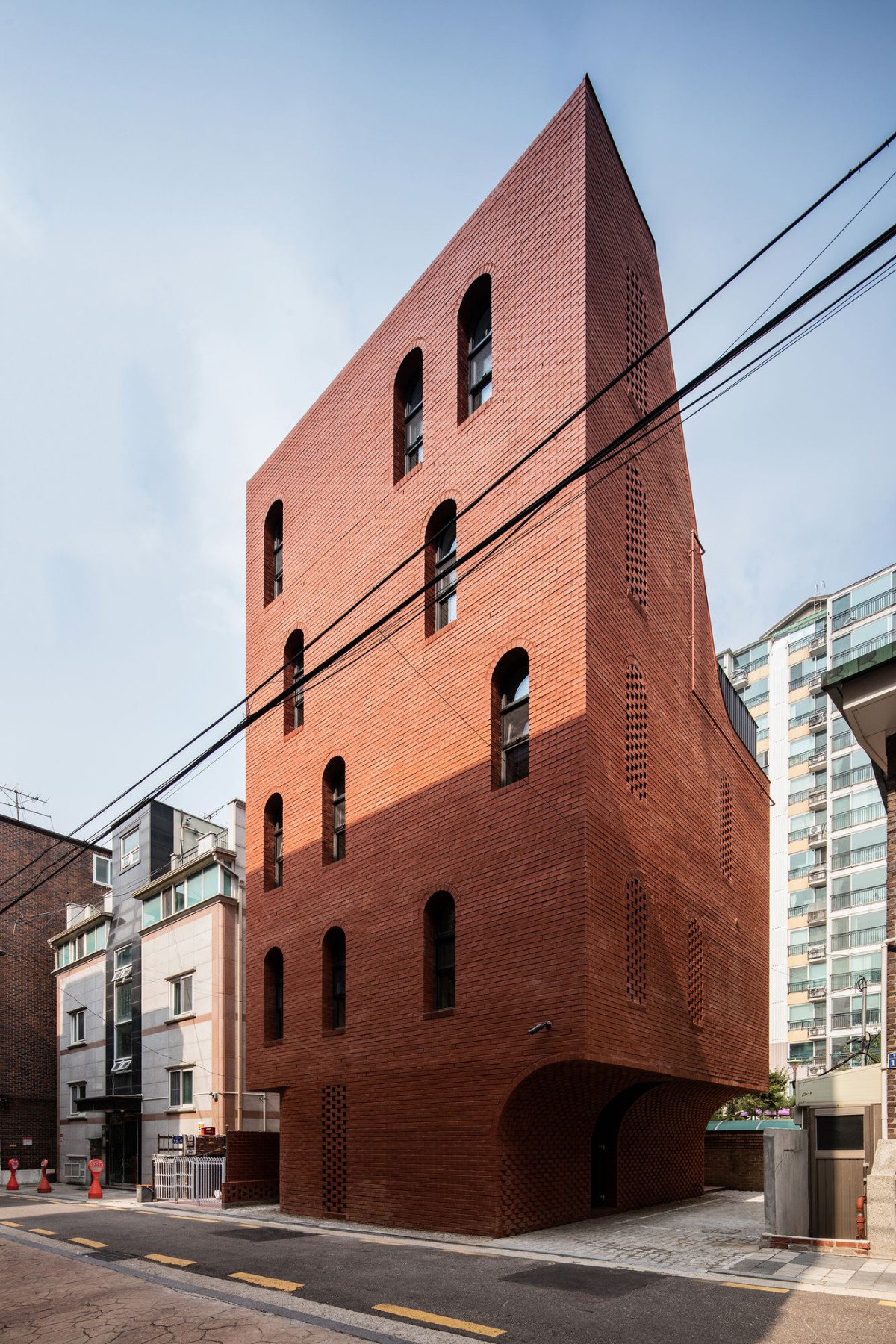 stpmj . Five Story House . Gangseo-gu afasia (1)