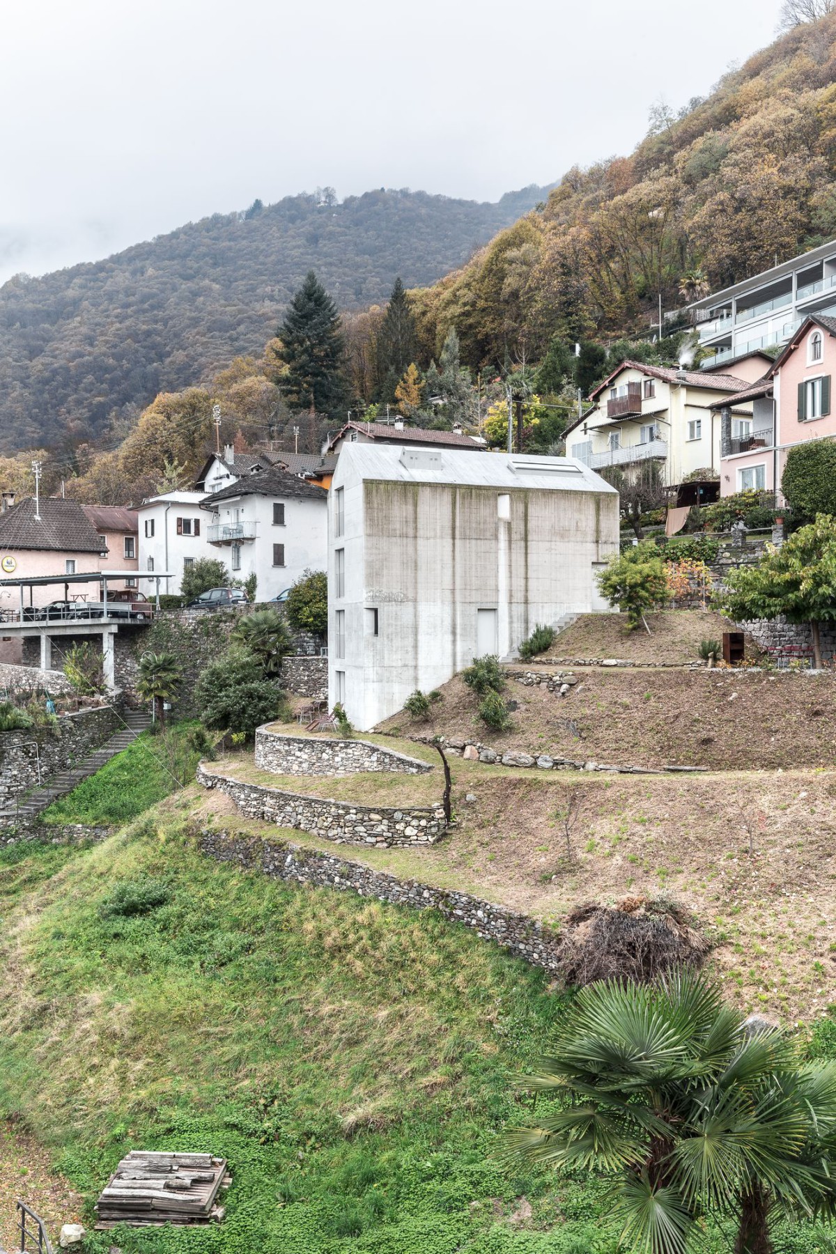 Buzzi studio . Casa Doppia . Brissago afasia (1)