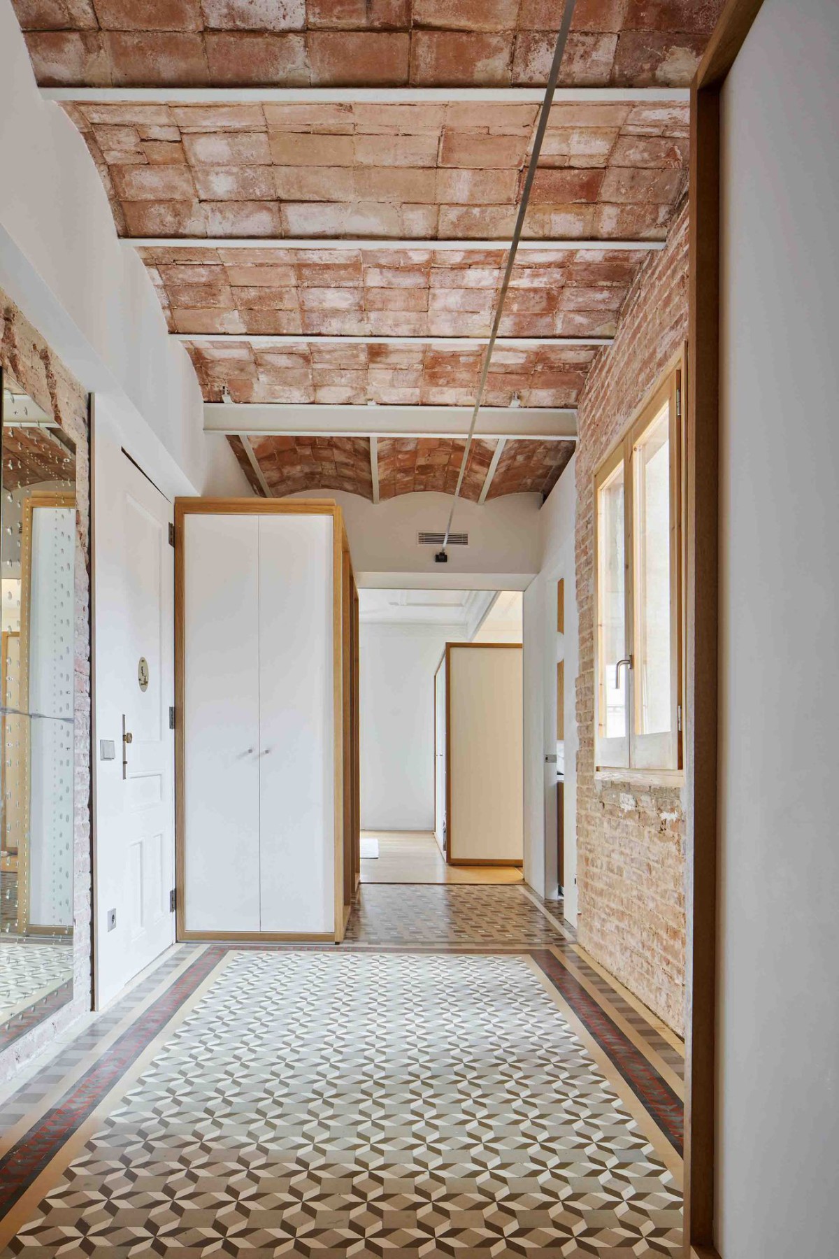 TwoBo . REMODELLING APARTMENT AM. Barcelona  afasia (8)