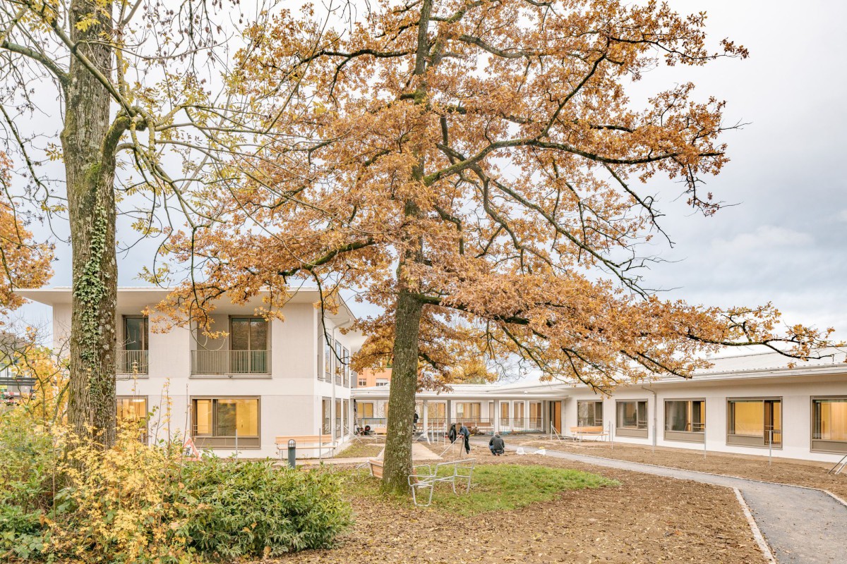 afasia Joos & Mathys. Schmid Schärer . NURSING HOME BOMBACH . Zurich (1)