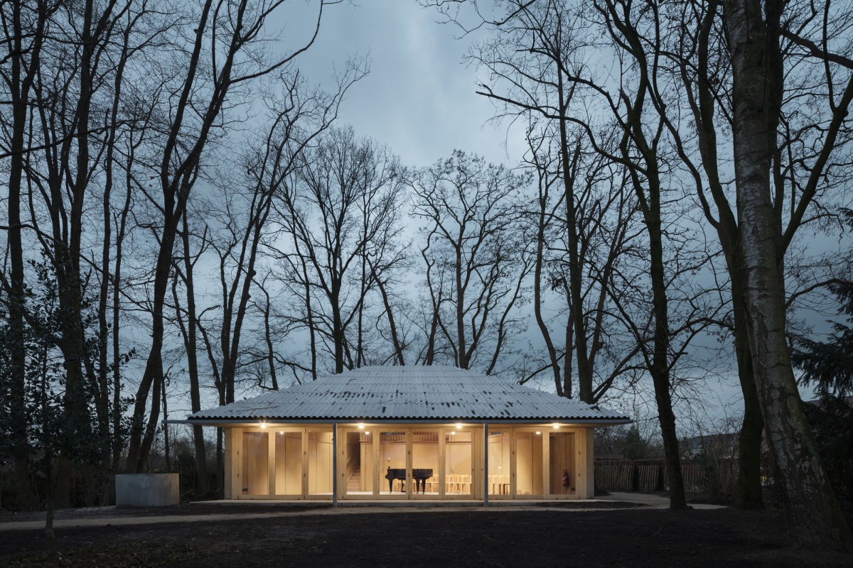 nu architectuuratelier . Garden pavilion at Huis Perrekes . Geel afasia (1)