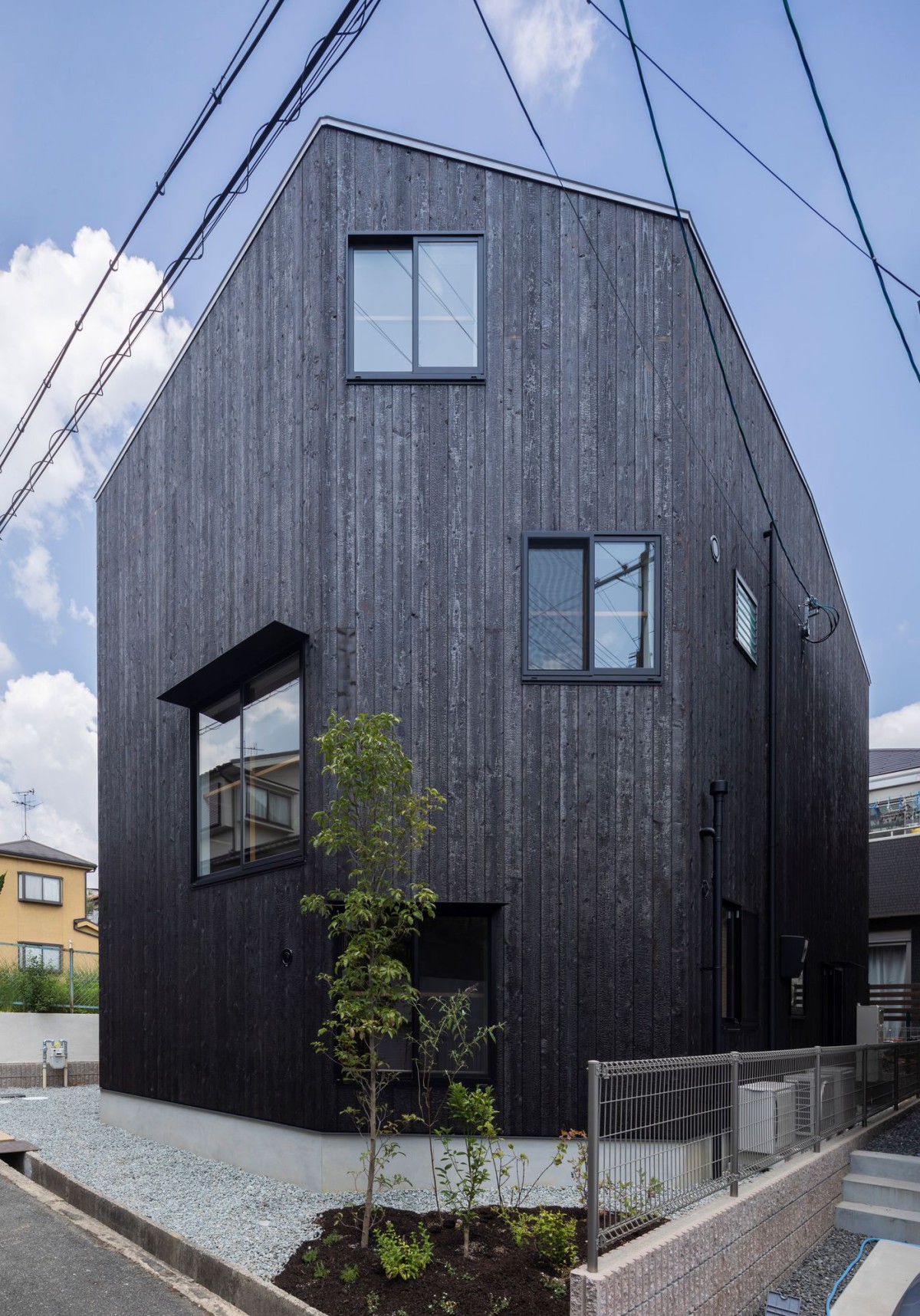 Tato Architects . Private house . Takatsuki afasia (1)