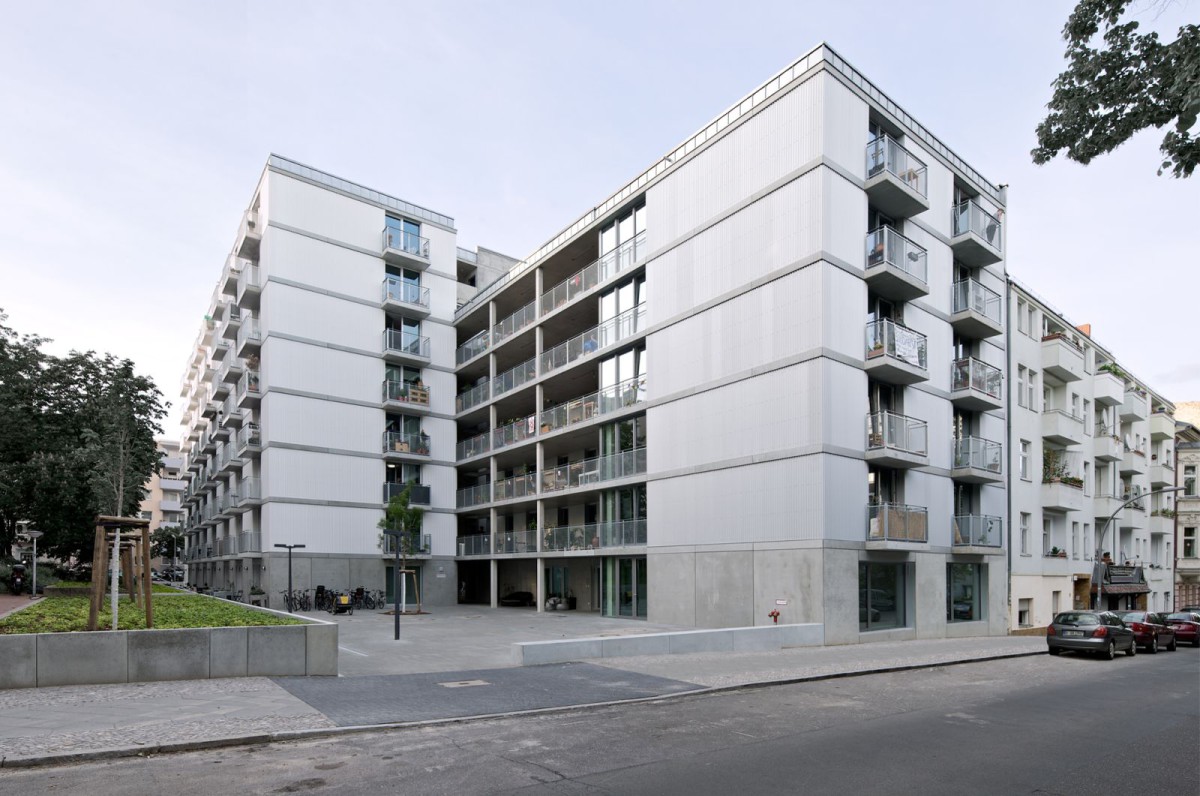 EM2N . New Housing on Briesestraße . Berlin afasia (1)