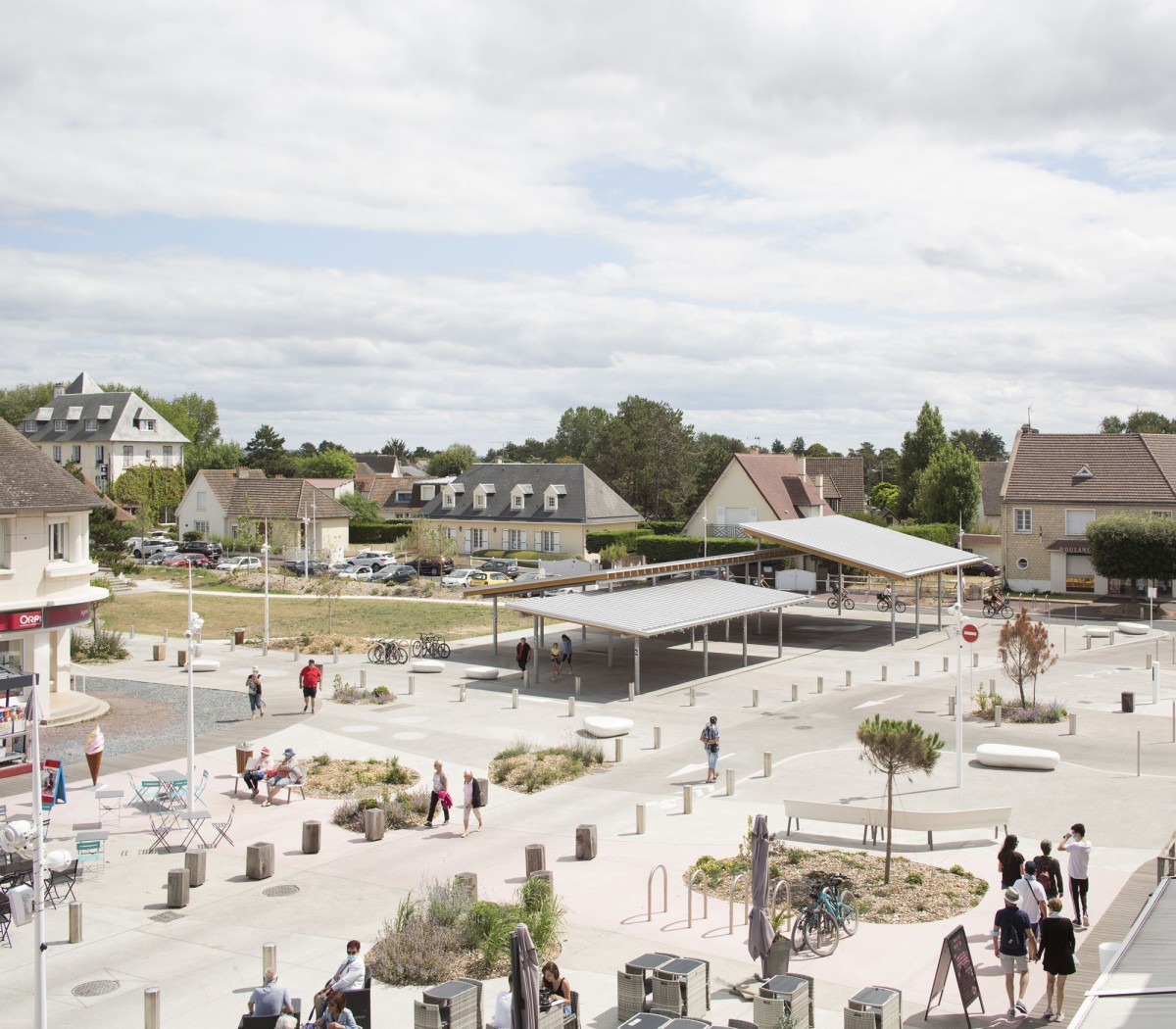 Boidot . Bassinet Turquin . PUBLIC SPACE AND MARKET PLACE . MERVILLE FRANCEVILLE afasia (1)