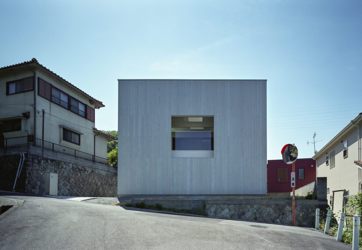 FujiwaraMuro . Detached House . Himeji afasia (2)