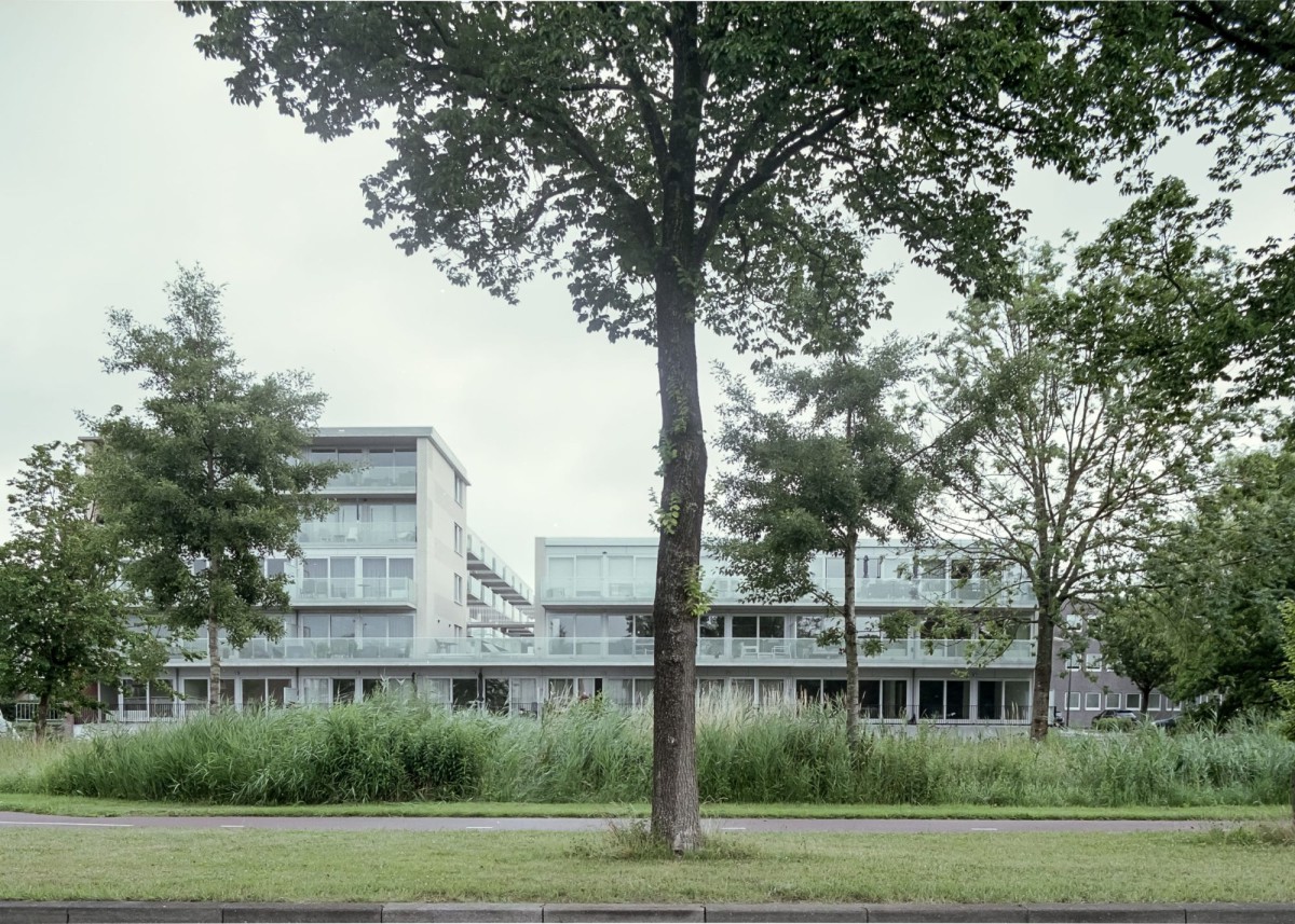 Mateo Arquitectura . HOUSING COMPLEX . HEERHUGOWAARD Aldo Amoretti afasia (1)