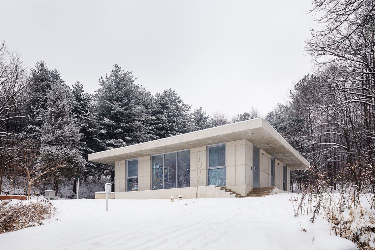 NAMELESS Architecture . Unfinished House with 9 rooms . Gwangju Kyung Roh afasia (3)