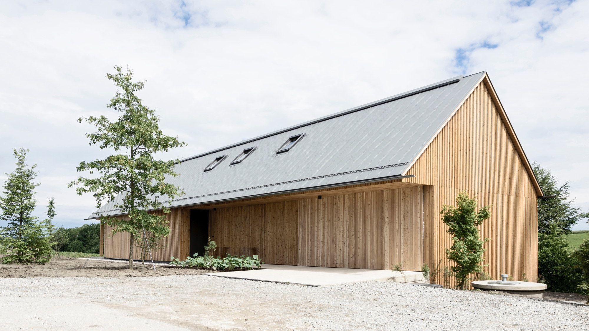 Wolf Architektur . House next to a creek . Hinterndobl Noah Santer ...