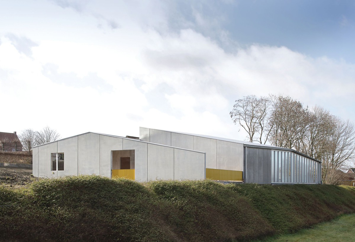 URA . VKW Community centre . Westrozebeke Filip Dujardin afasia (1)