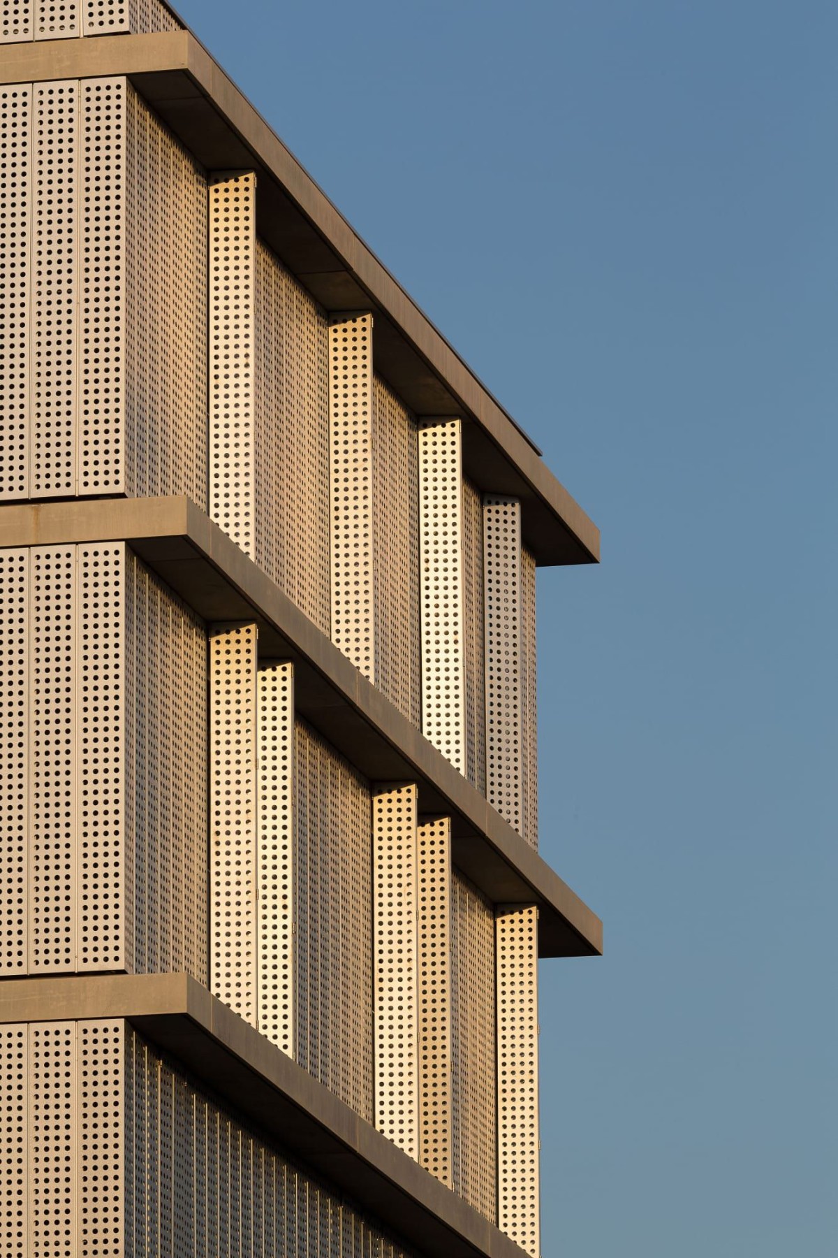 FRES architectes . Y BUILDING . Nantes Juan Cardona . Philippe Ruault ...