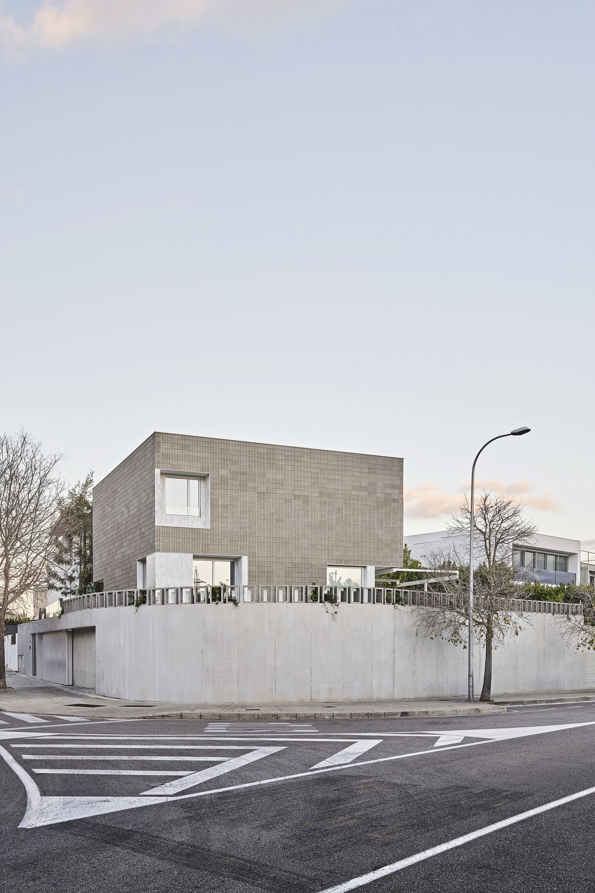 RipollTizon. Casa en Son Puig . Palma de Mallorca José Hevia afasia (1)