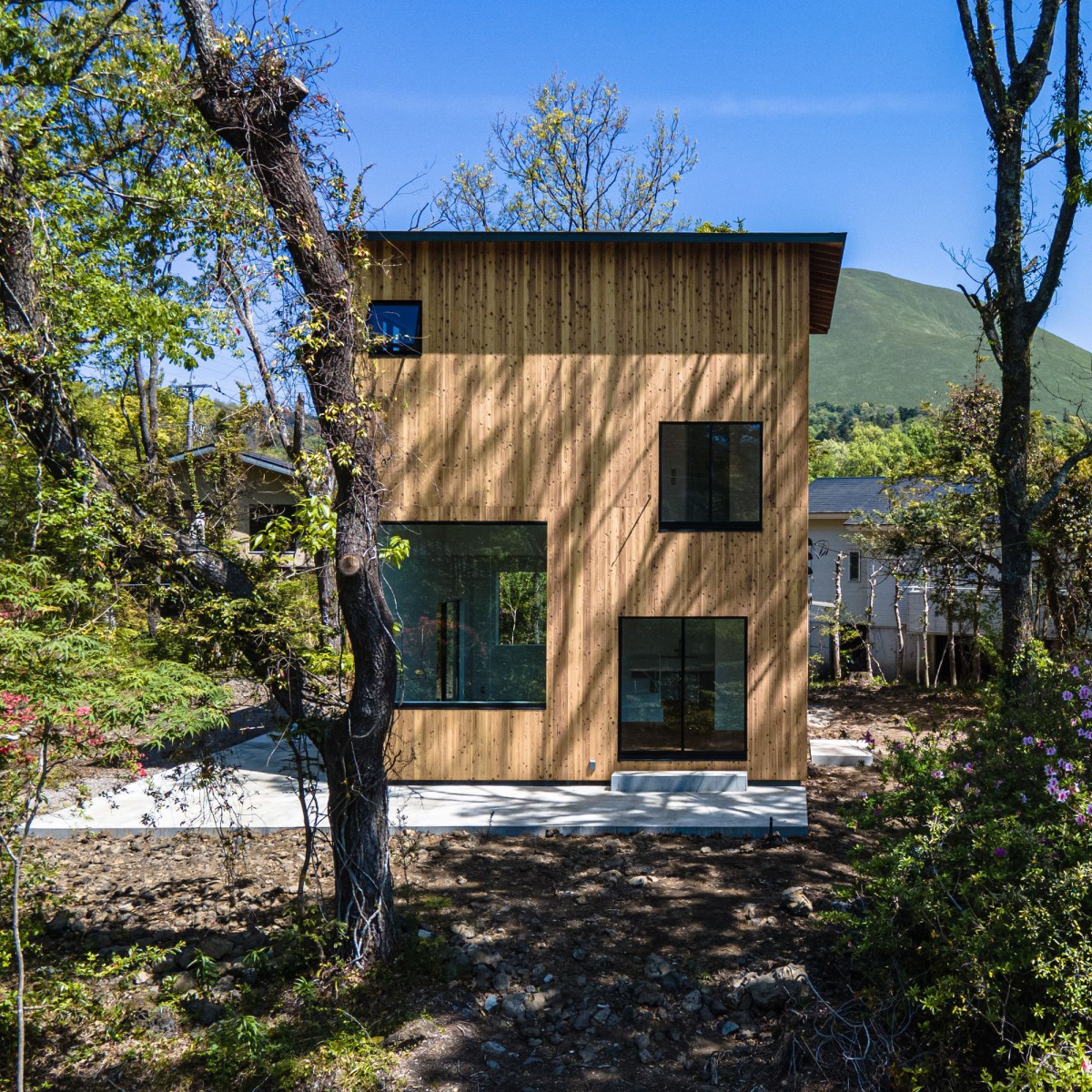 Florian Busch . Single-family House . Izu-Kogen afasia (1)