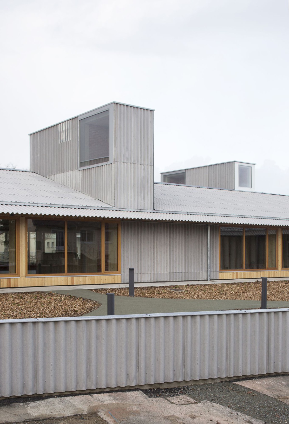 Julien Boidot . school refurbishment . Saint-Pierre-des-Bois Clément Guillaume afasia (1)