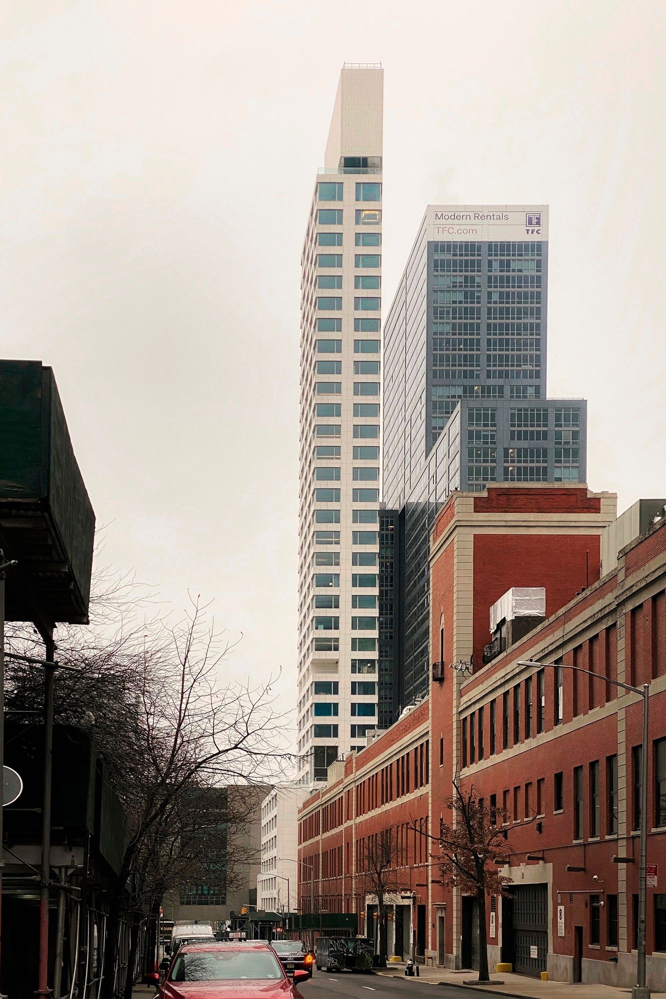 Alvaro Siza . 611 West 56th Street . New York City Nuno Alberto Leite ...