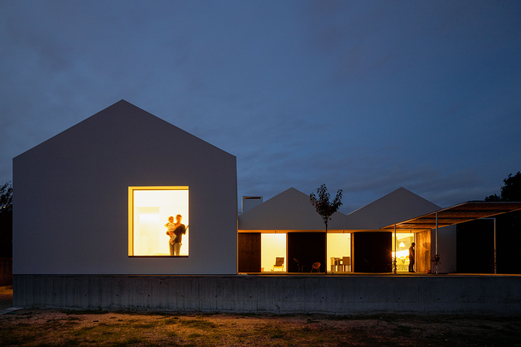 Casa St Joana em Aveiro do Atelier Nu.ma com fotografias de Arqu – a f a s  i a