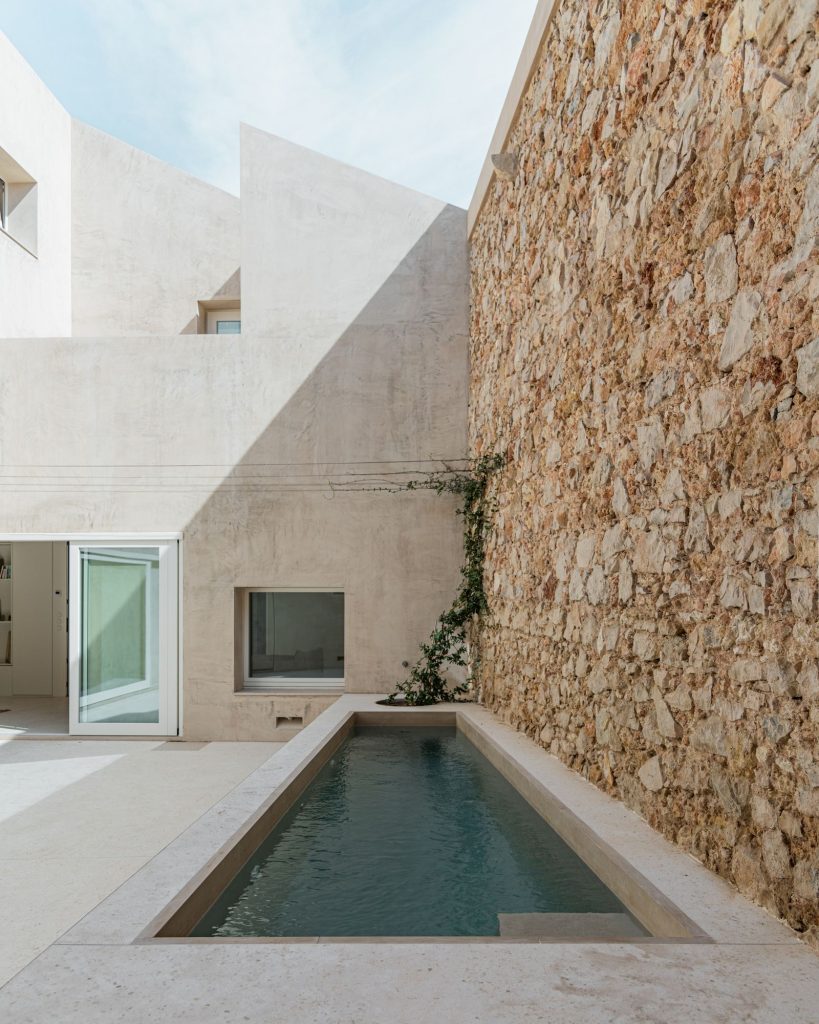 Estudio ODS . House at Rua João da Rosa . Olhão Frederico Martinho ...